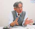 中島 徳嘉氏